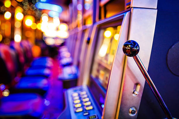 Mobile phone displaying live roulette table at selot25